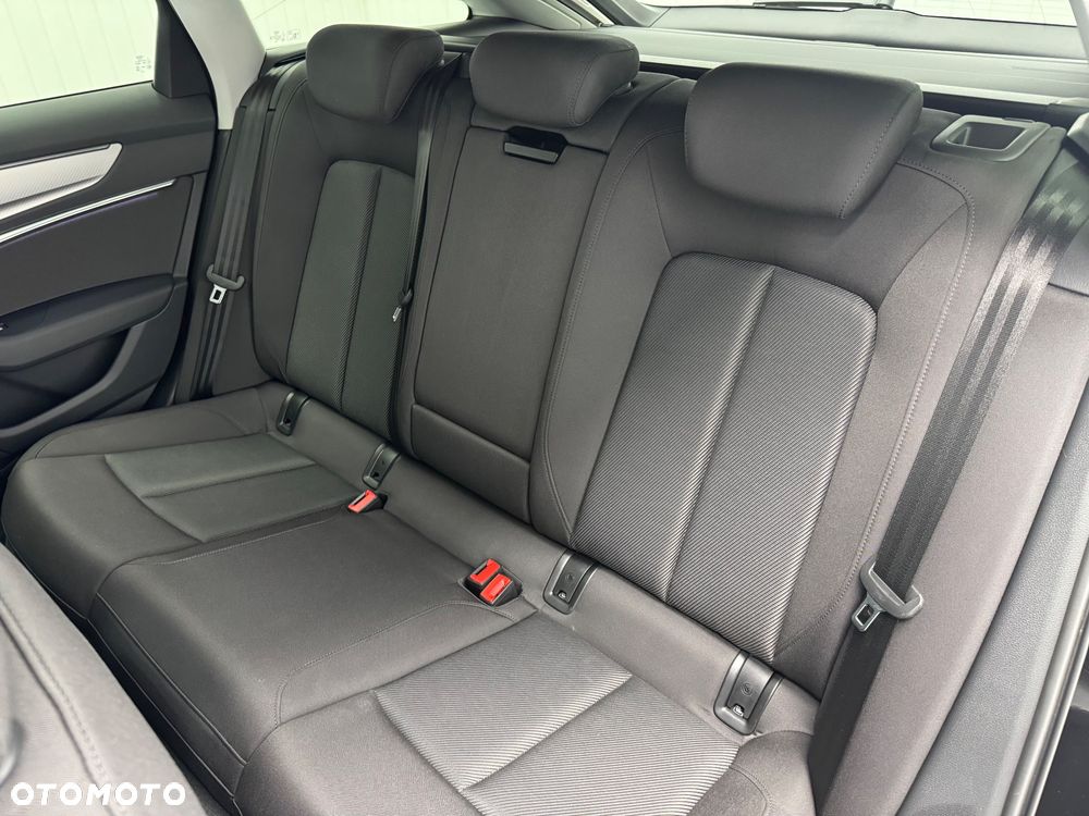 Audi A6 Avant 40 TDI quattro S tronic - 34