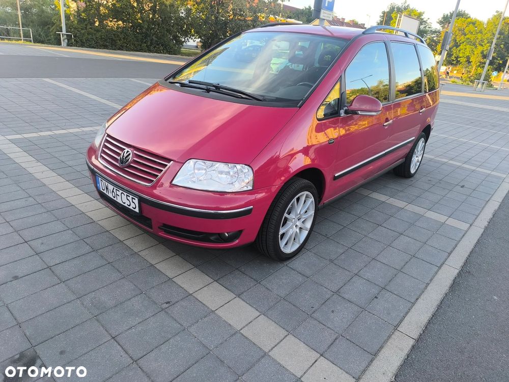 Volkswagen Sharan 1.8T Highline Tiptr - 4