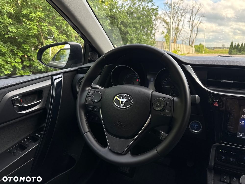 Toyota Auris Hybrid 135 Premium - 22