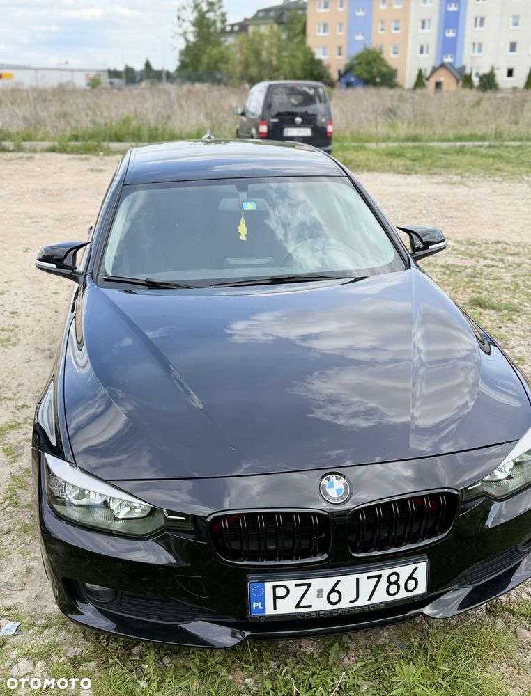 BMW Seria 3 320d - 13