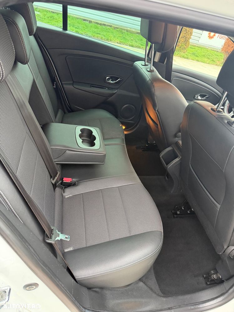 Renault Megane ENERGY dCi 110 Start & Stopp Bose Edition - 8