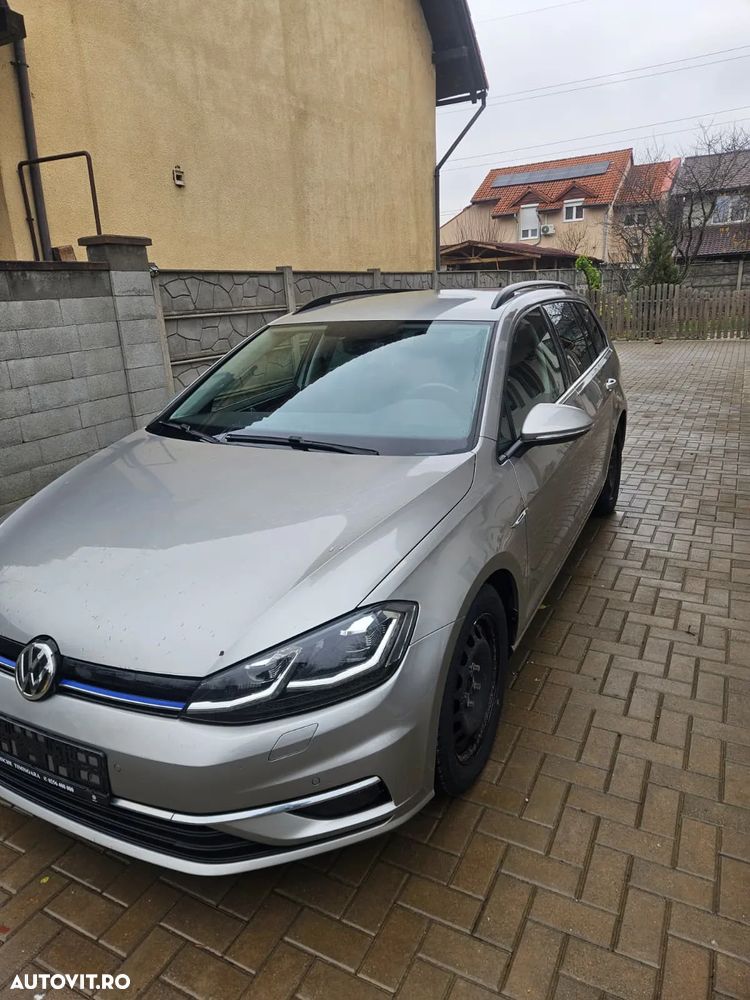 Volkswagen Golf - 9