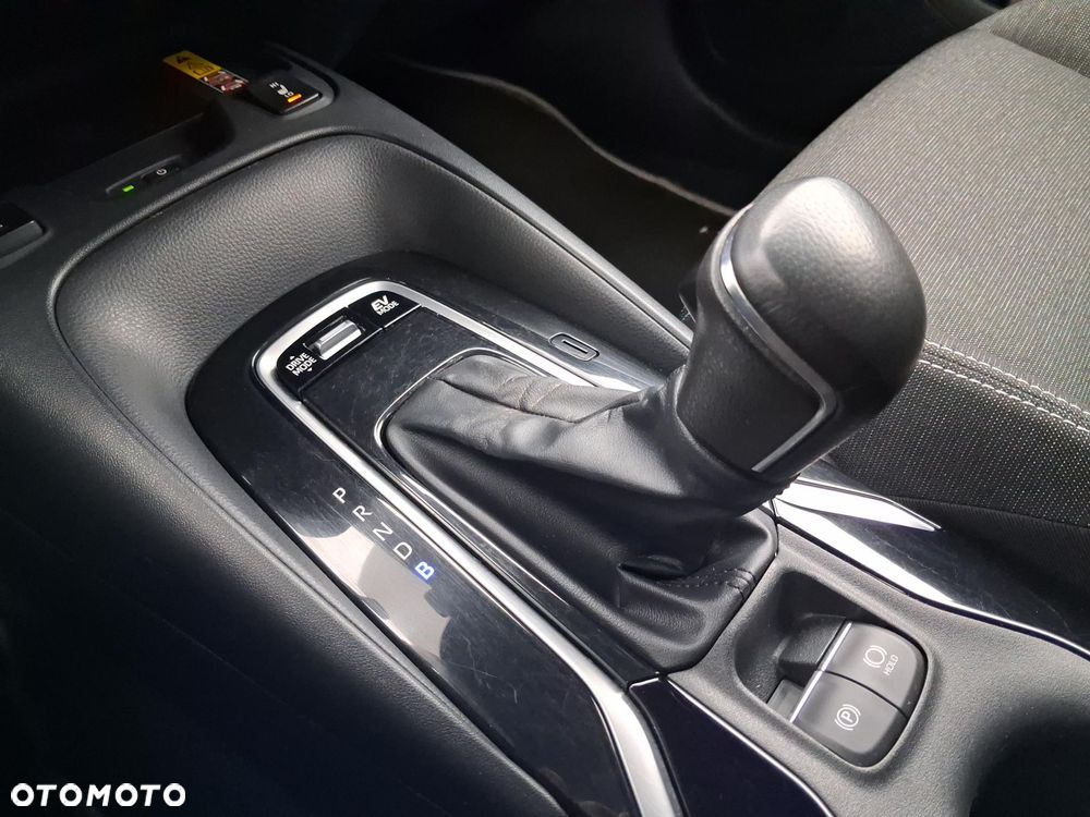 Toyota Corolla 1.8 Hybrid Comfort - 18