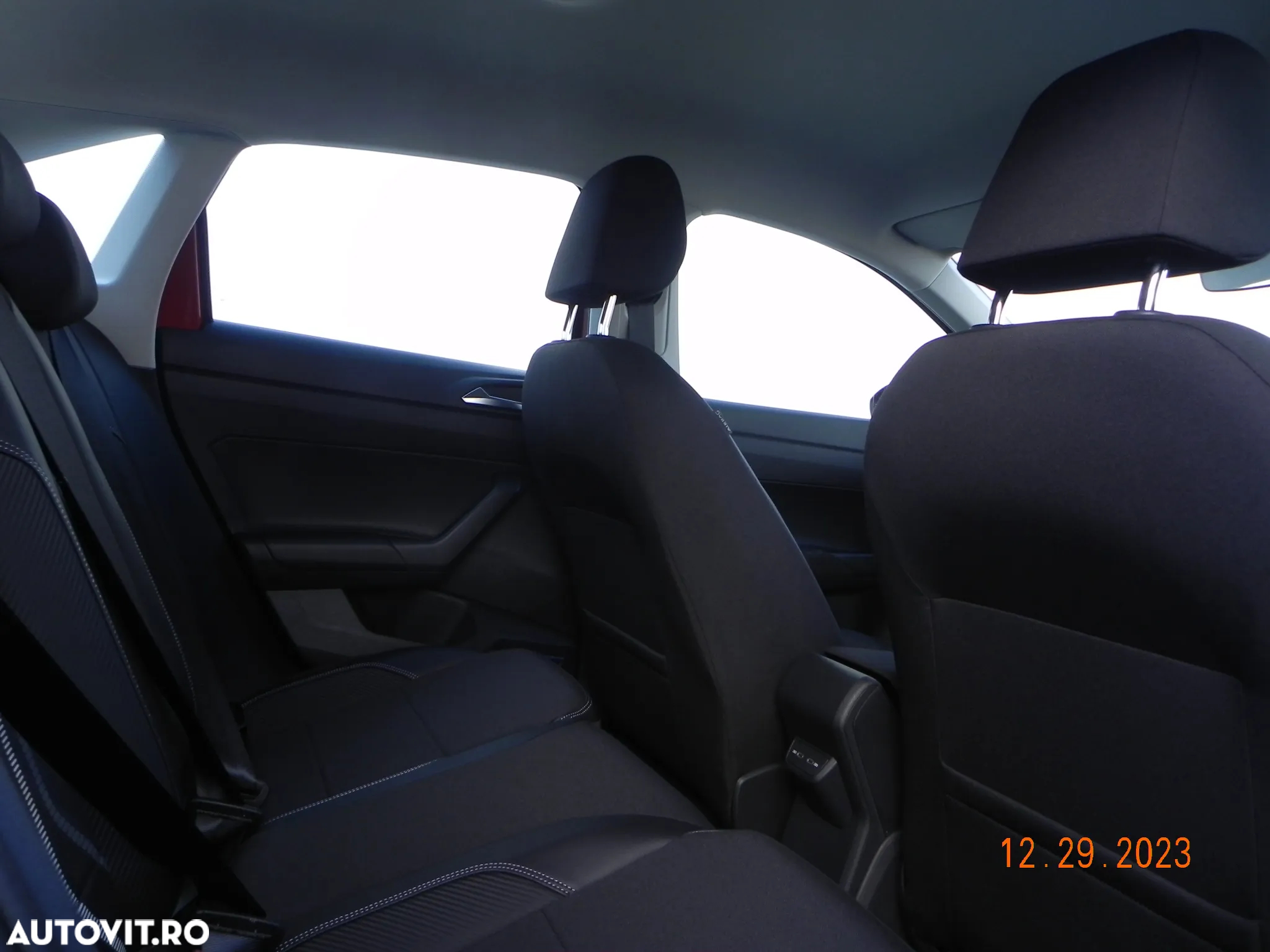 Volkswagen Taigo 1.0 TSI DSG Style - 17