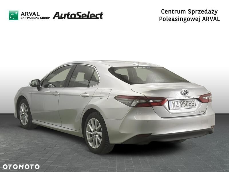 Toyota Camry 2.5 Hybrid Comfort CVT - 4