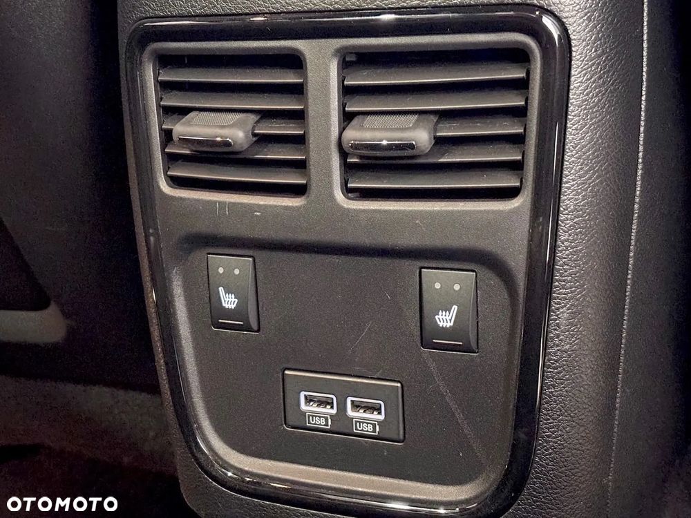 Dodge Charger 6.4 Scat Pack - 17