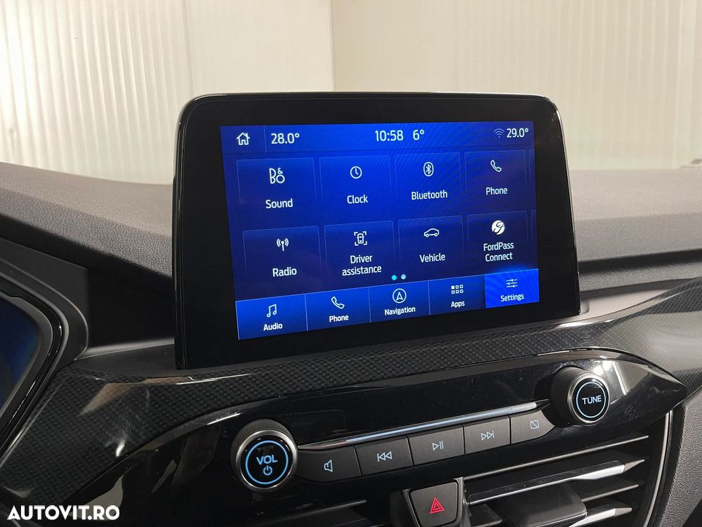 Ford Kuga 2.5 Duratec FHEV 4x4 ST-LINE X - 18