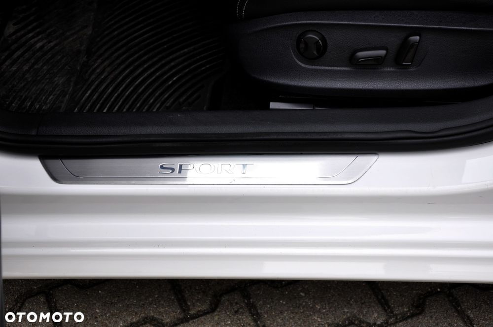 Volkswagen Passat - 24