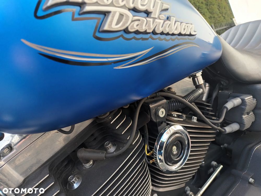 Harley-Davidson Dyna Street Bob - 15