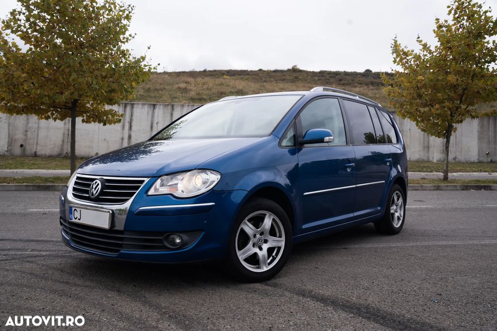 Volkswagen Touran 2.0TDI Highline - 1