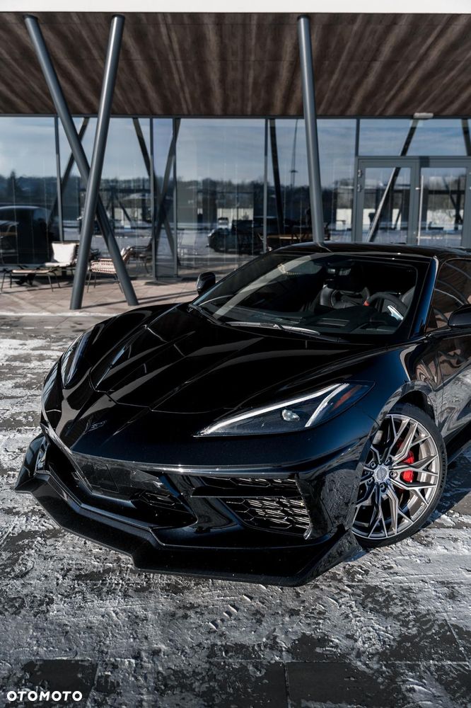 Chevrolet Corvette - 16