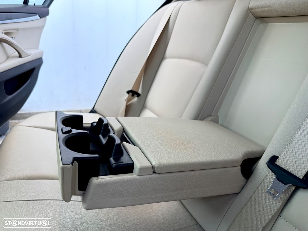 BMW 520 d Exclusive Auto 123g - 46