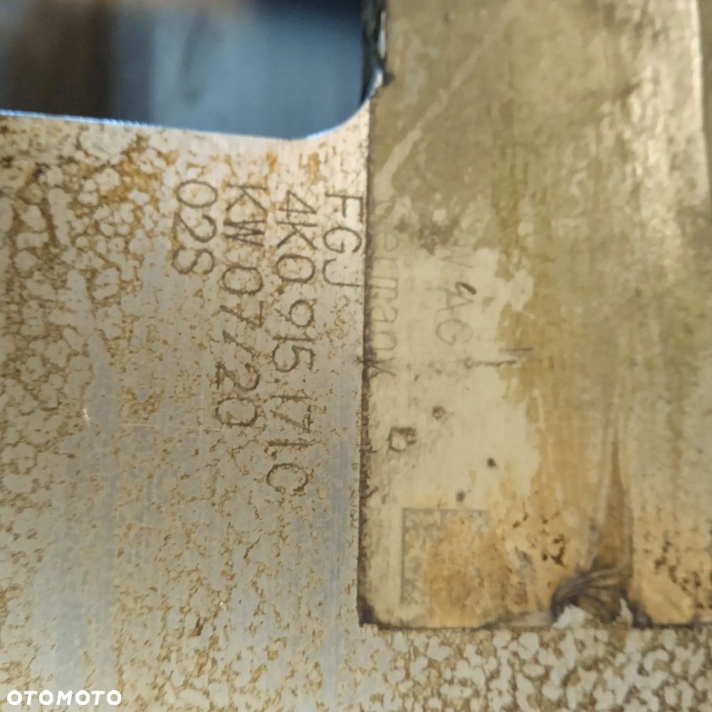 Obudowa akumulatora A6 C8 4K0915431F - 3