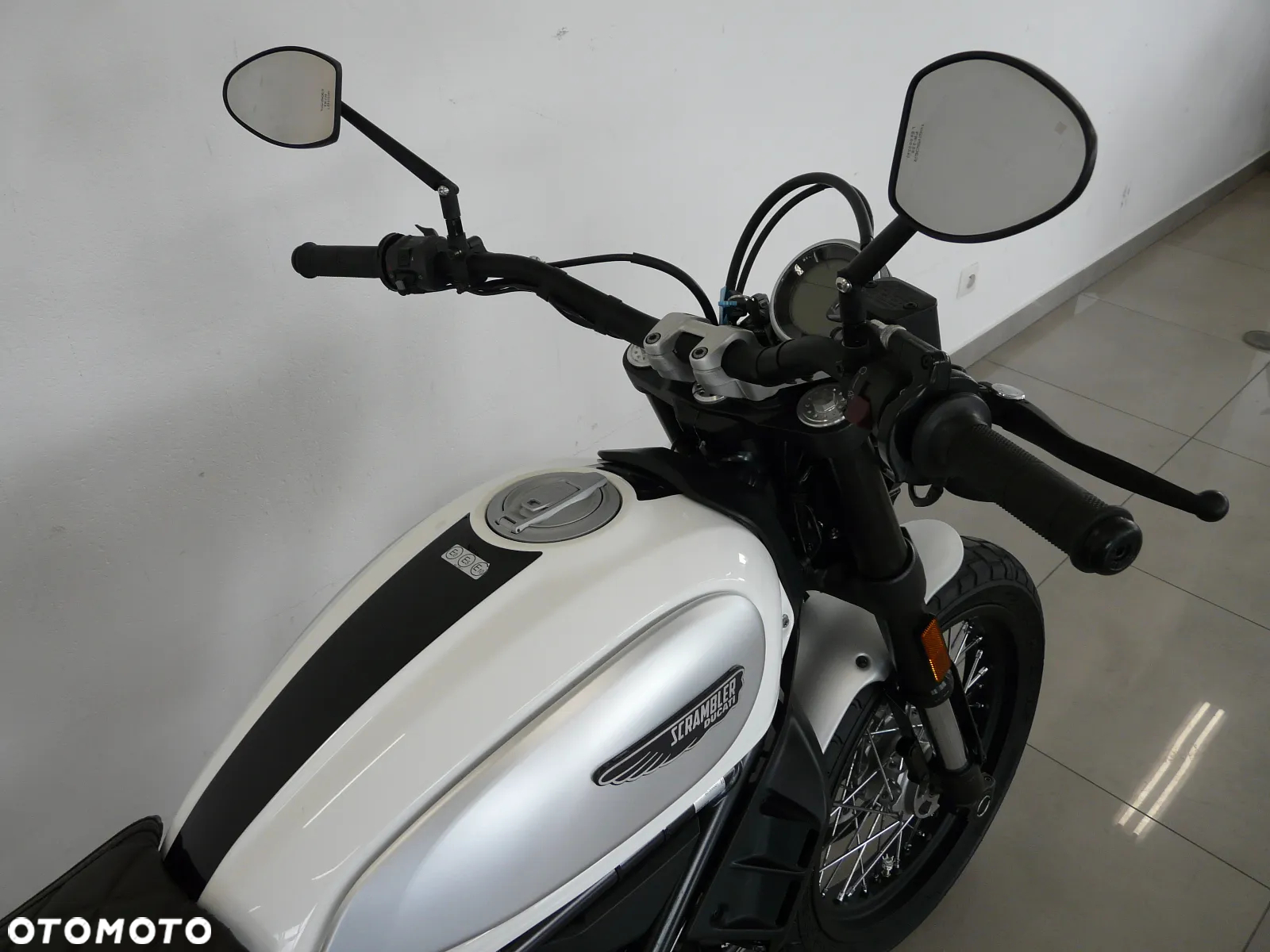 Ducati Scrambler - 10