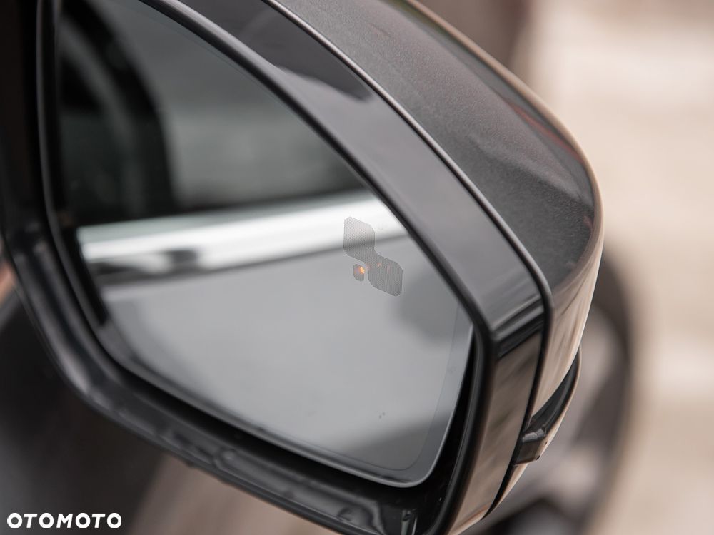 Jaguar E-Pace P250 AWD R-Dynamic SE - 37
