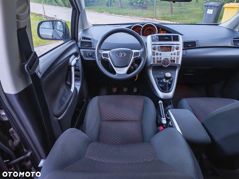 Toyota Verso 1.8 Sol plus - 12