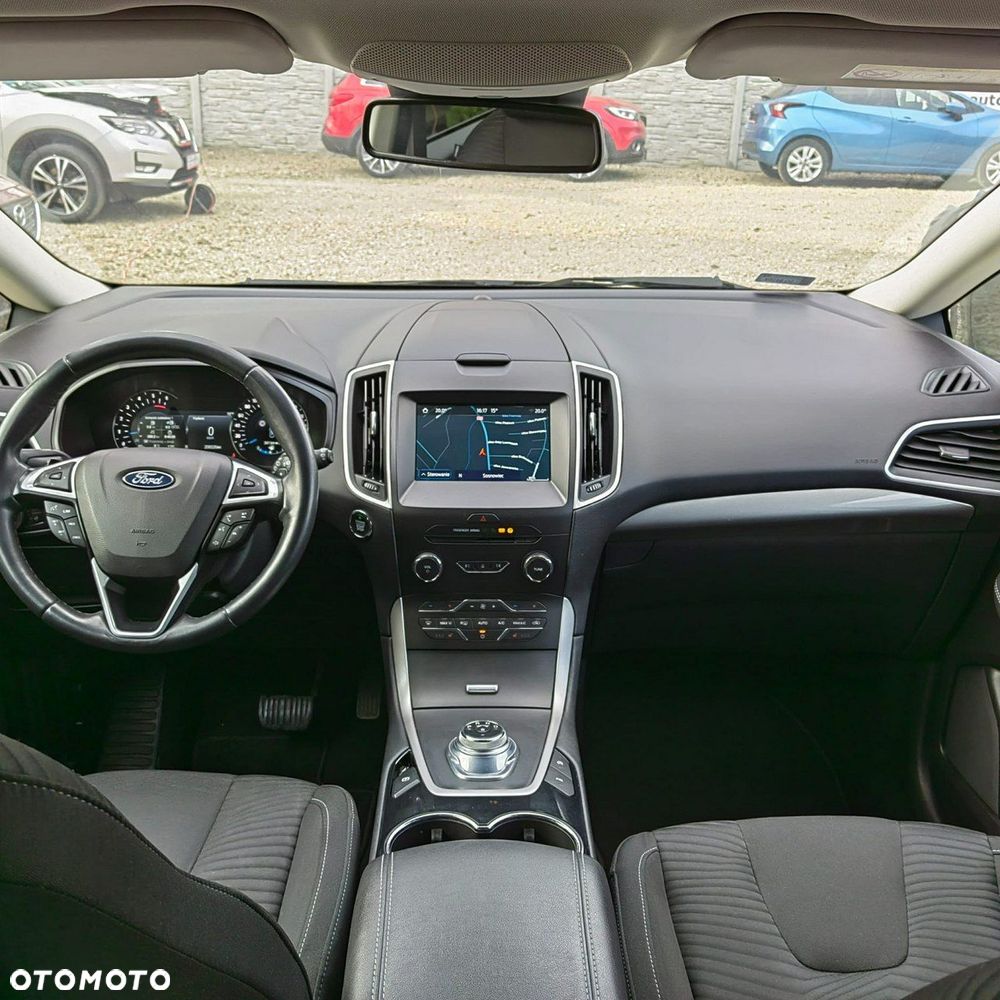 Ford S-Max - 8