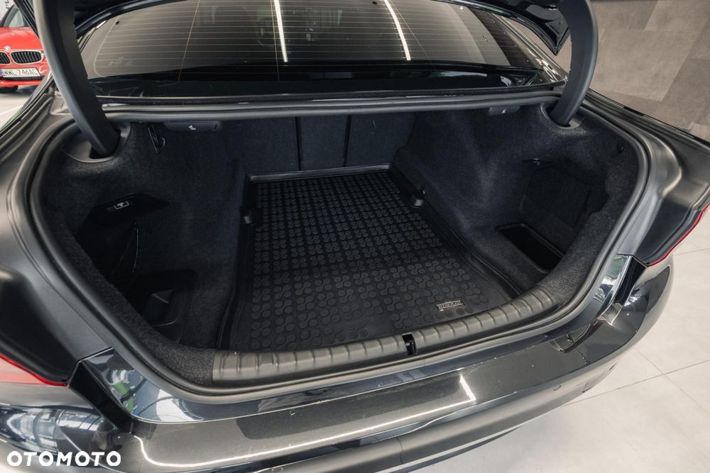 BMW Seria 5 520d xDrive Luxury Line - 37