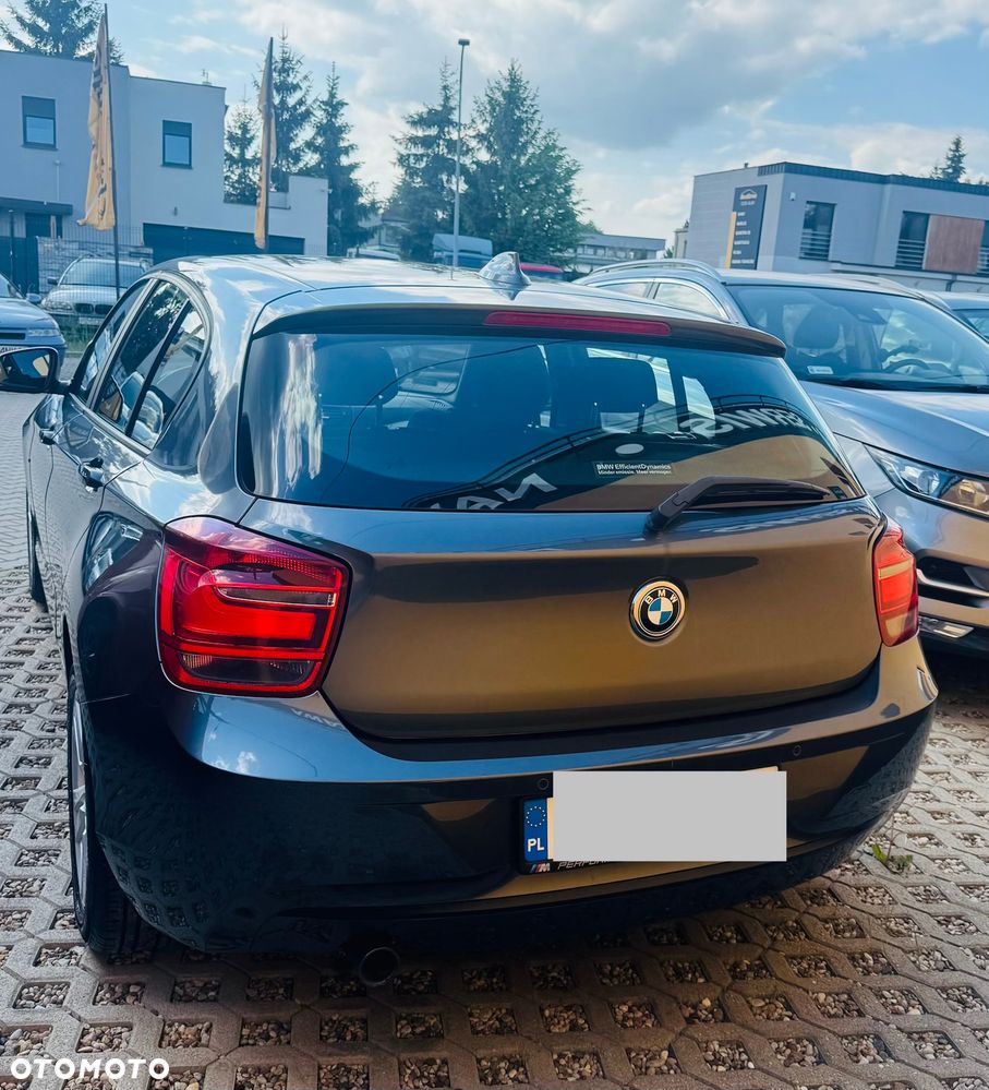 BMW Seria 1 116d Sport Line - 8