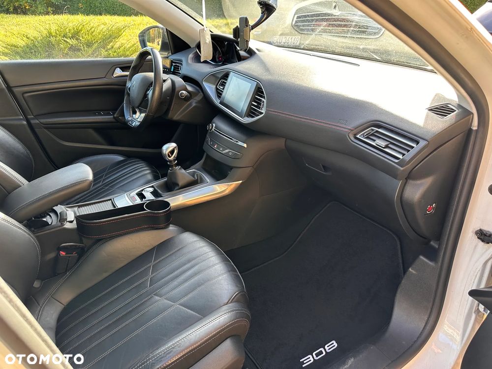 Peugeot 308 - 11