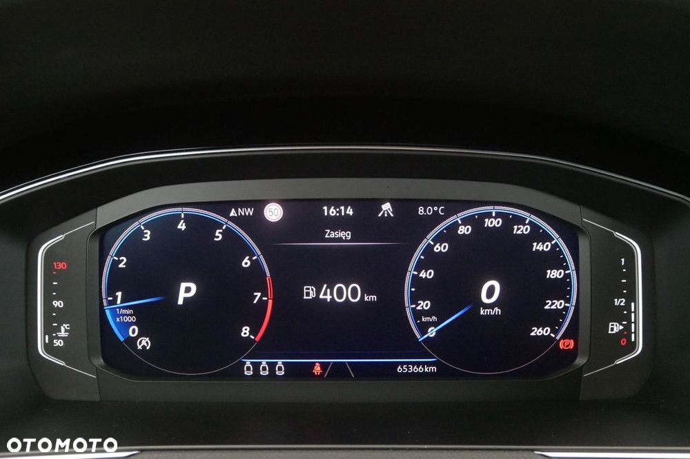 Volkswagen Passat Variant 2.0 TSI Elegance DSG - 9