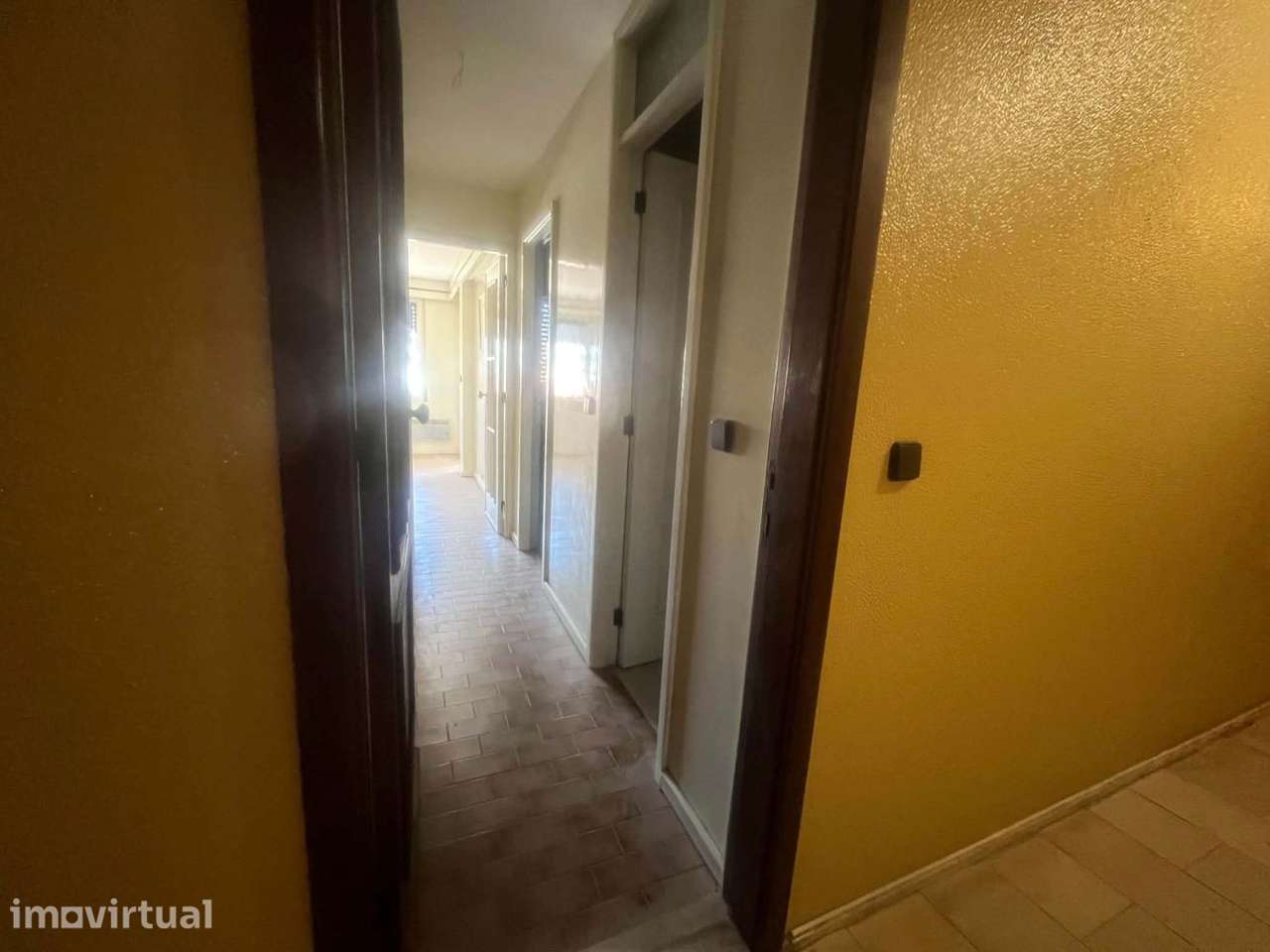 Apartamento T1 no centro do Porto com garagem - Grande imagem: 5/31