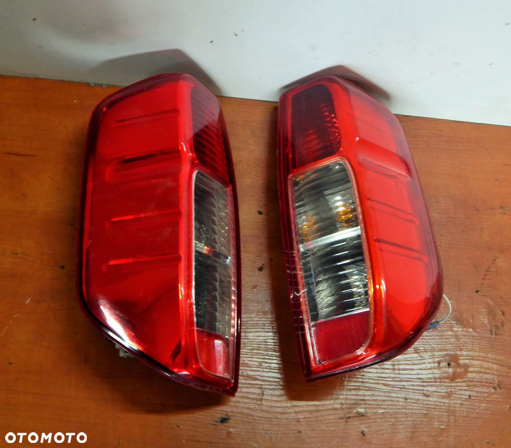 Lampa tył Nissan NAVARA D40 05-14 Łuków części - 2