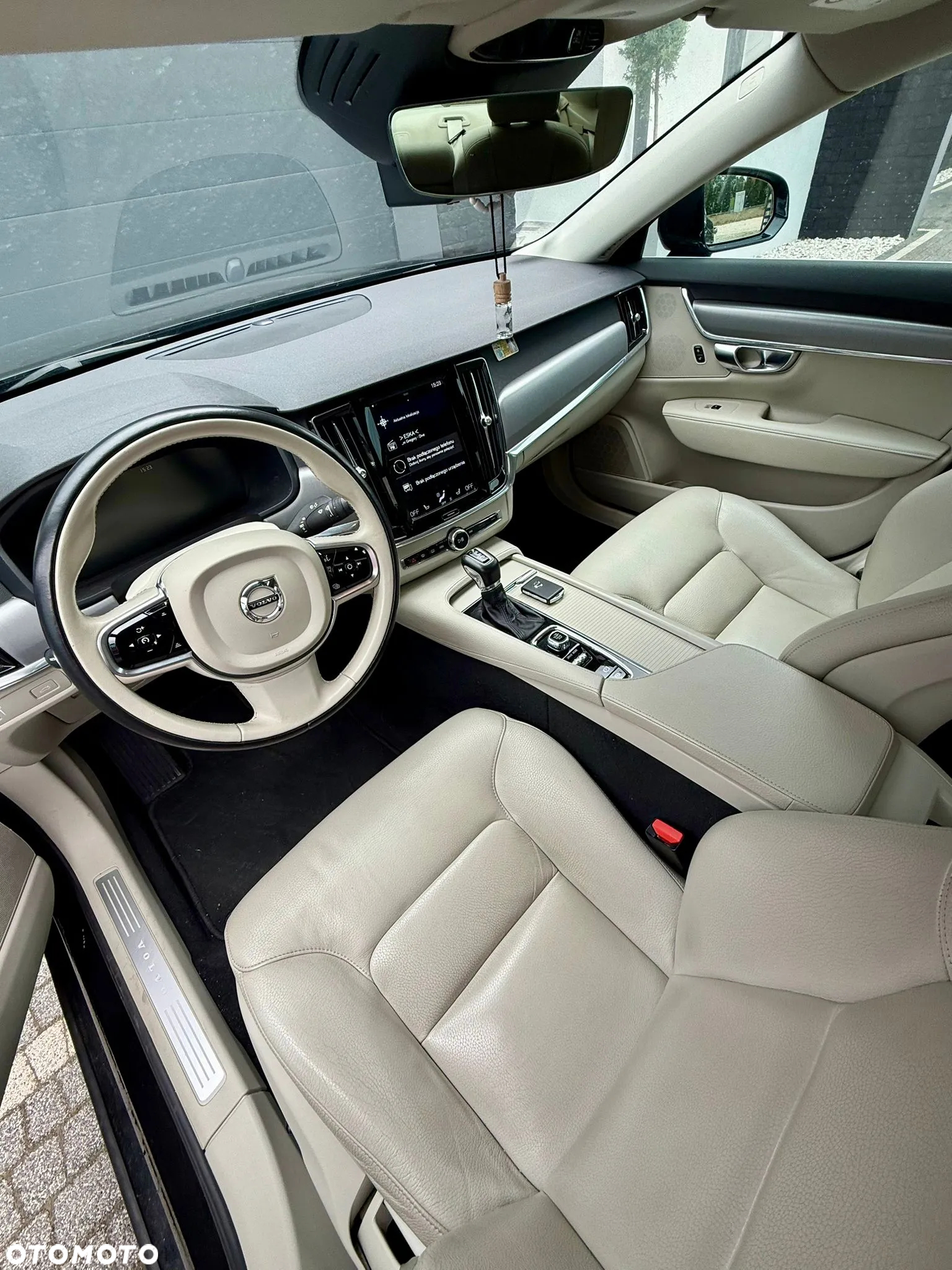 Volvo S90 T5 GPF Momentum Pro - 15