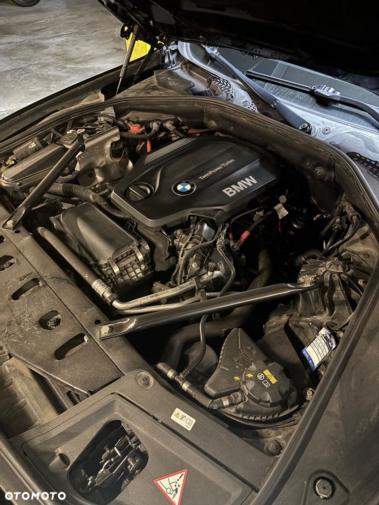 BMW Seria 5 520d - 5