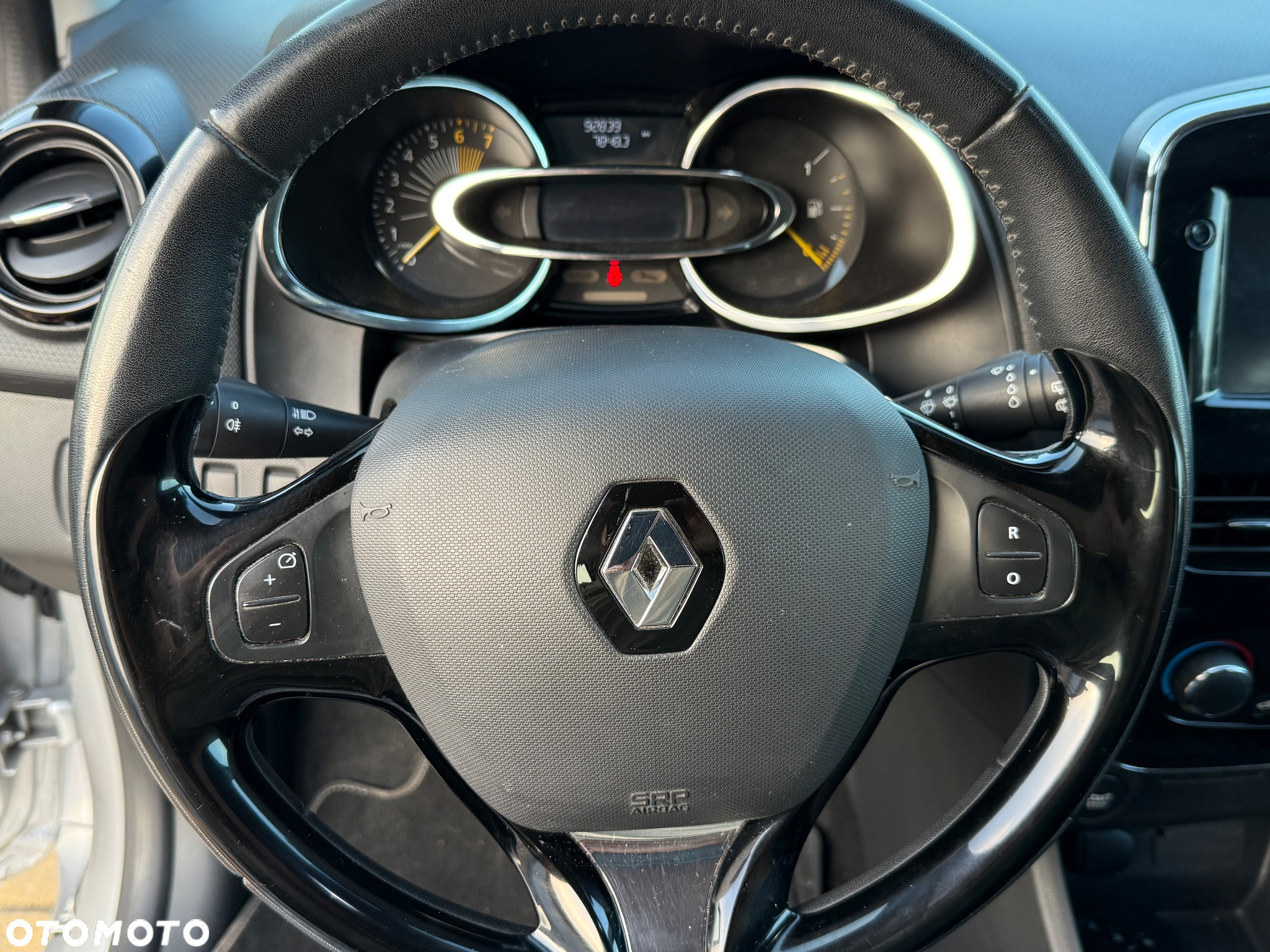 Renault Clio - 9