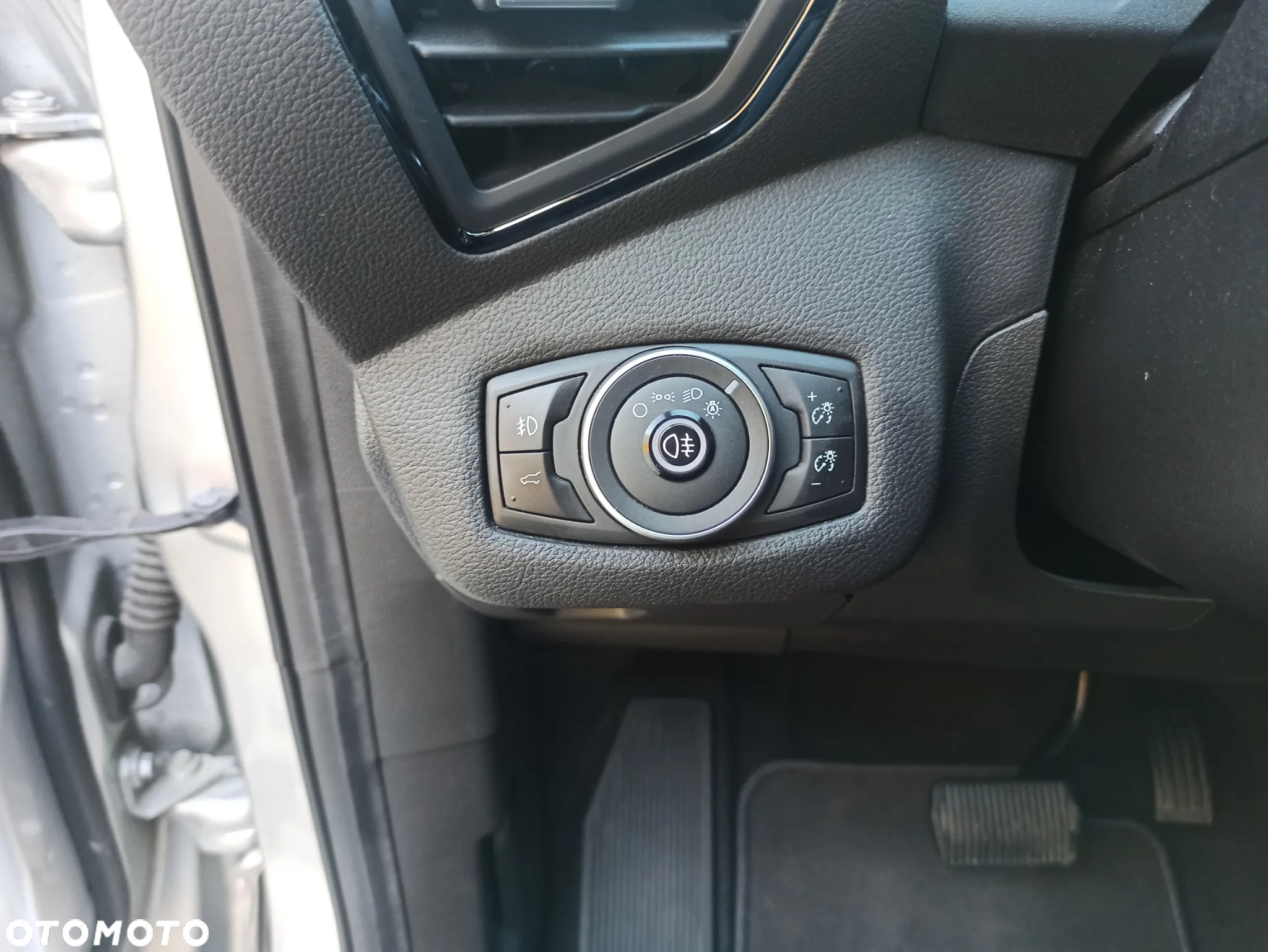 Ford Escape 2.0 EcoBoost AWD Titanium - 17