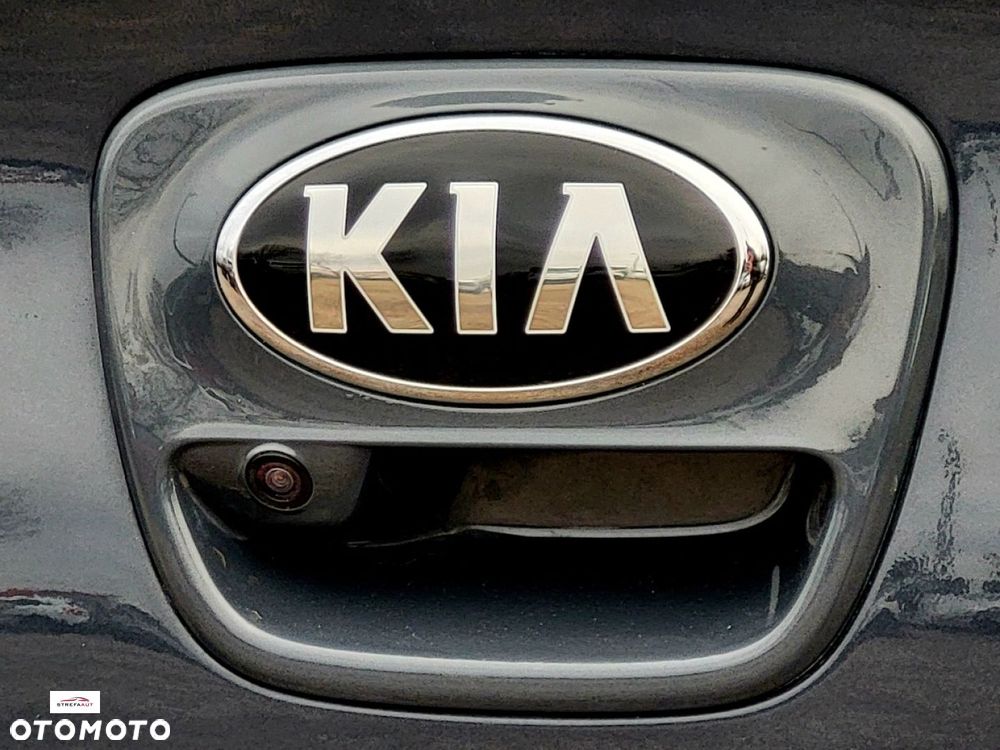 Kia Rio - 22