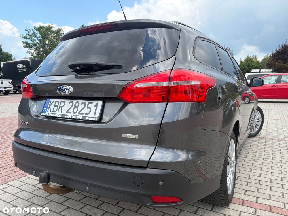 Ford Focus 1.0 EcoBoost Gold X (Trend) - 9
