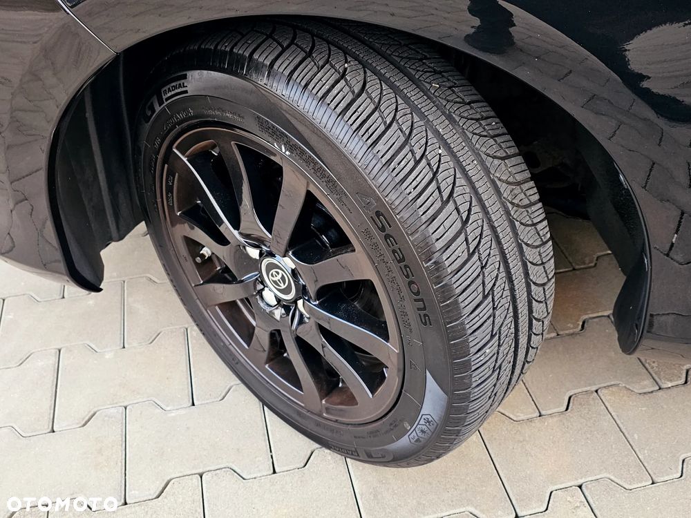 Toyota Yaris 1.33 VVT-i Executive - 37