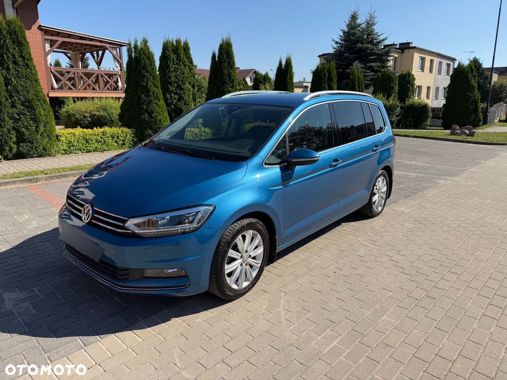 Volkswagen Touran - 1