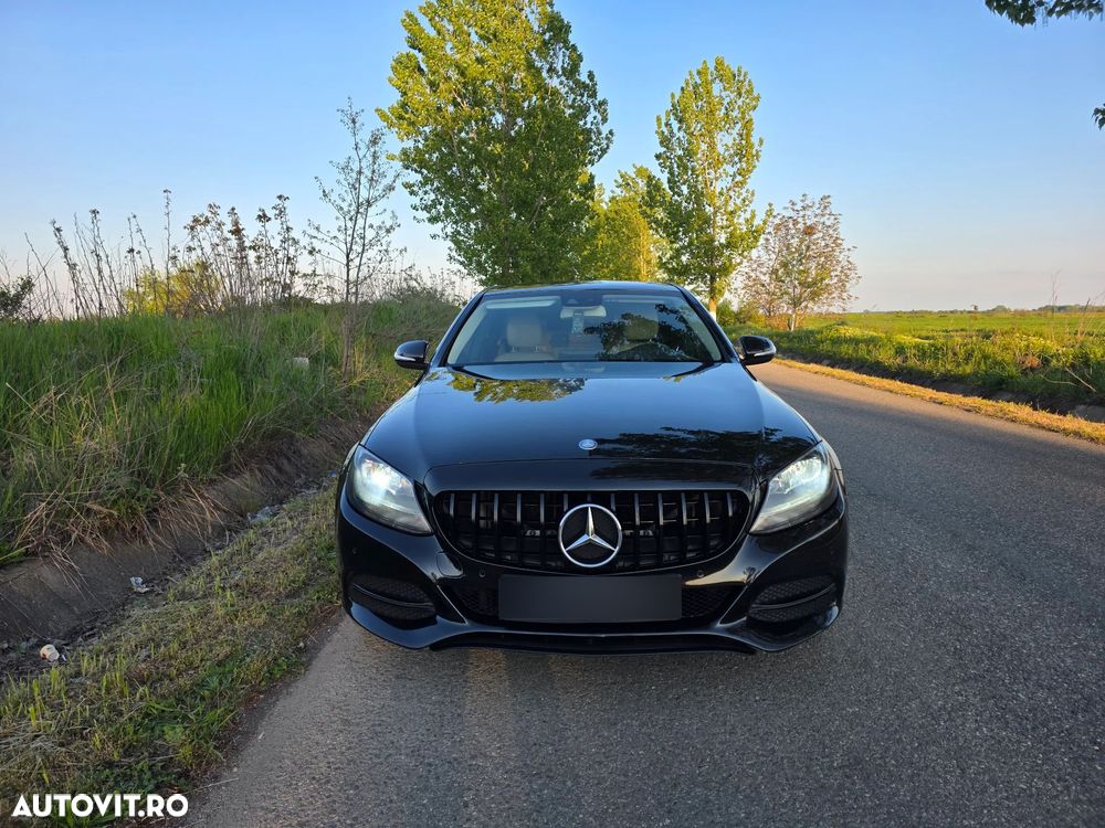 Mercedes-Benz C - 21