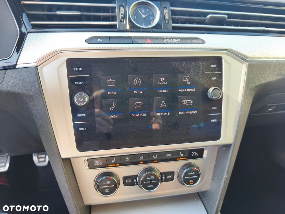 Volkswagen Passat 2.0 TDI (BlueMotion Technology) Highline - 23