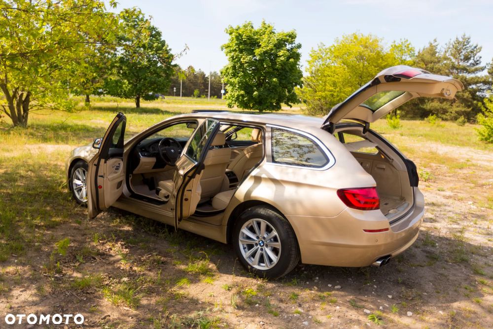 BMW Seria 5 523i - 16
