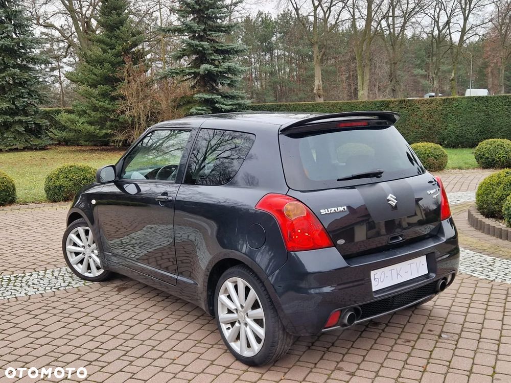 Suzuki Swift 1.6 Sport Rallye N' Style - 4