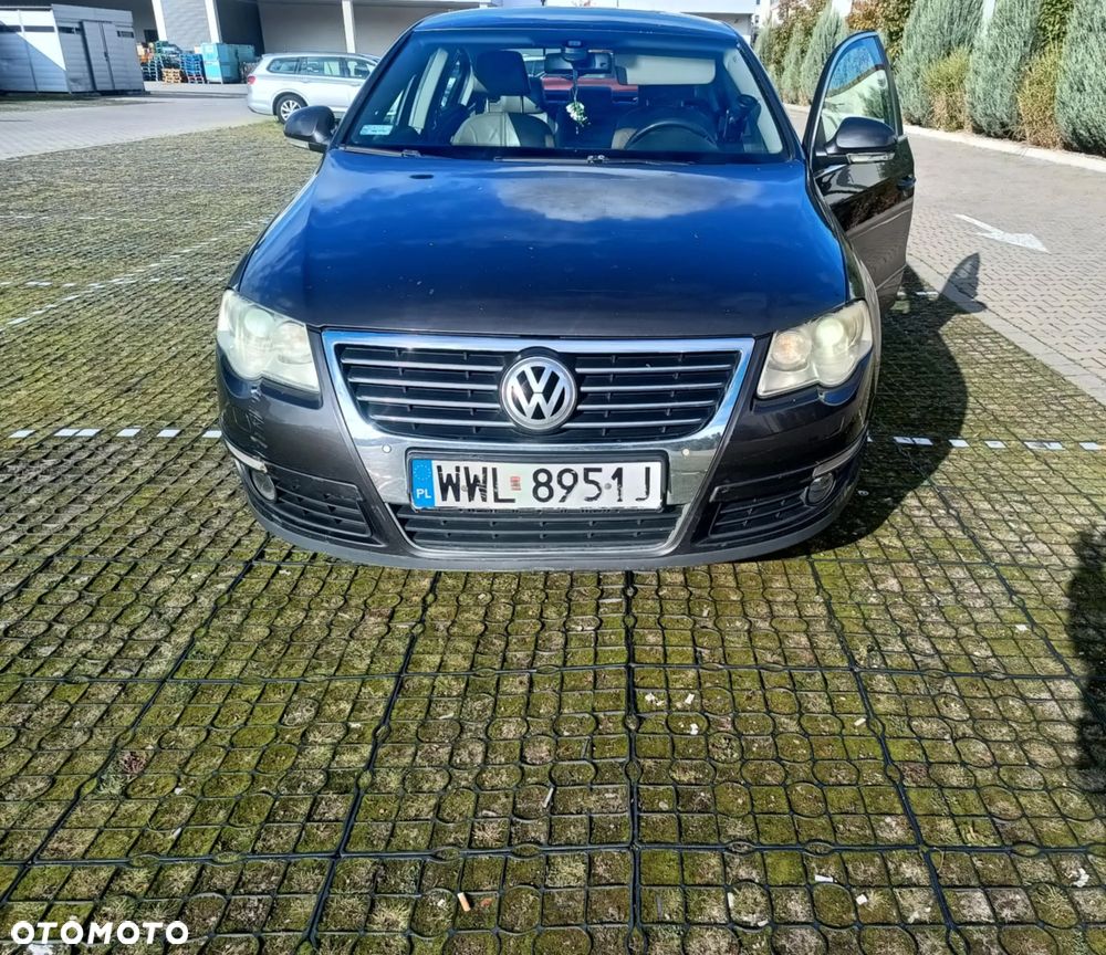 Volkswagen Passat 1.8 TSI Comfortline - 1
