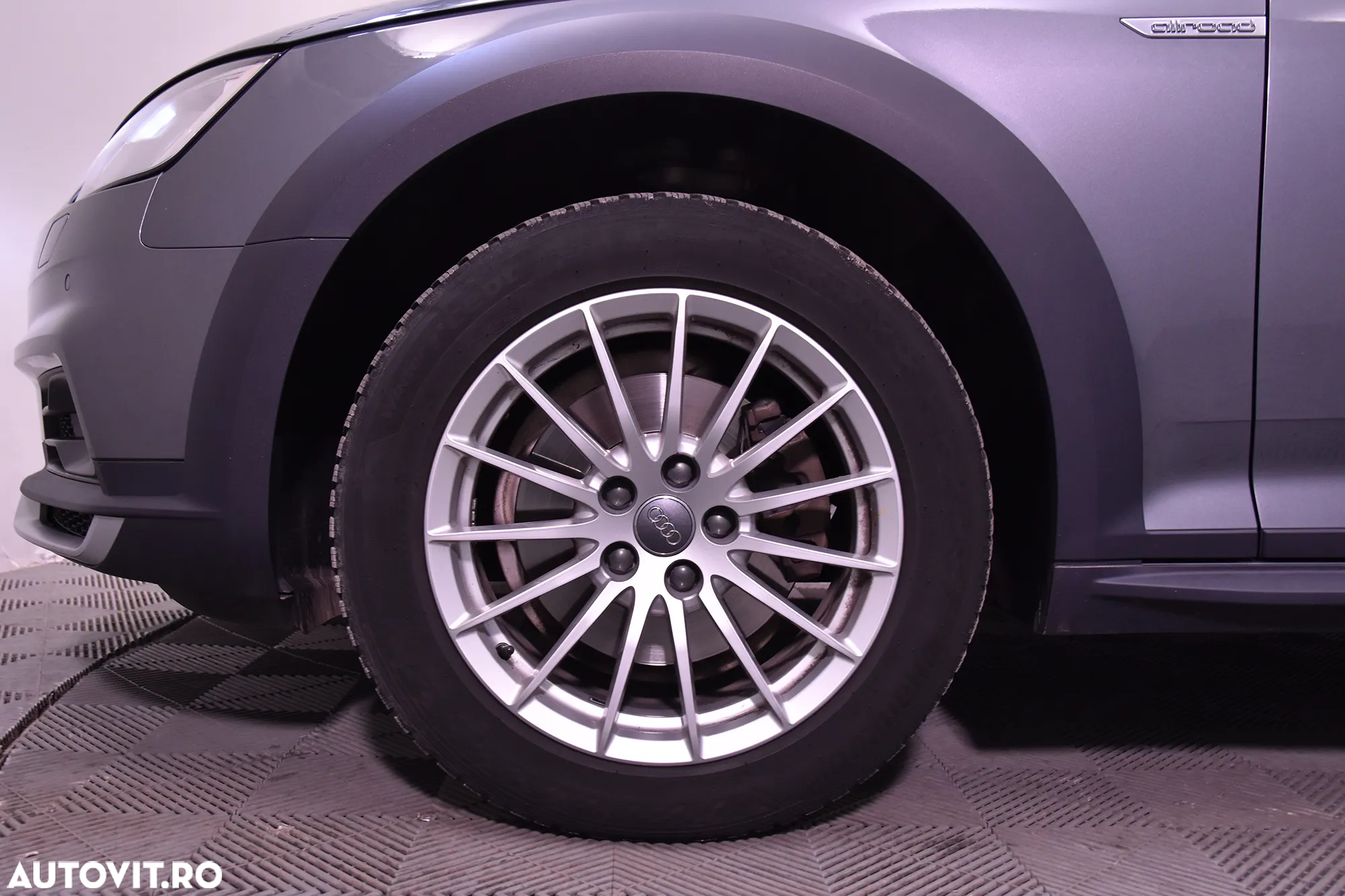 Audi A4 Allroad 2.0 TDI Quattro S tronic - 13