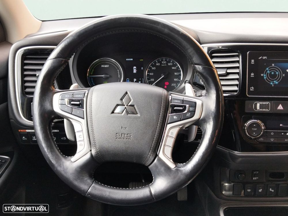 Mitsubishi Outlander 2.0 Instyle - 12
