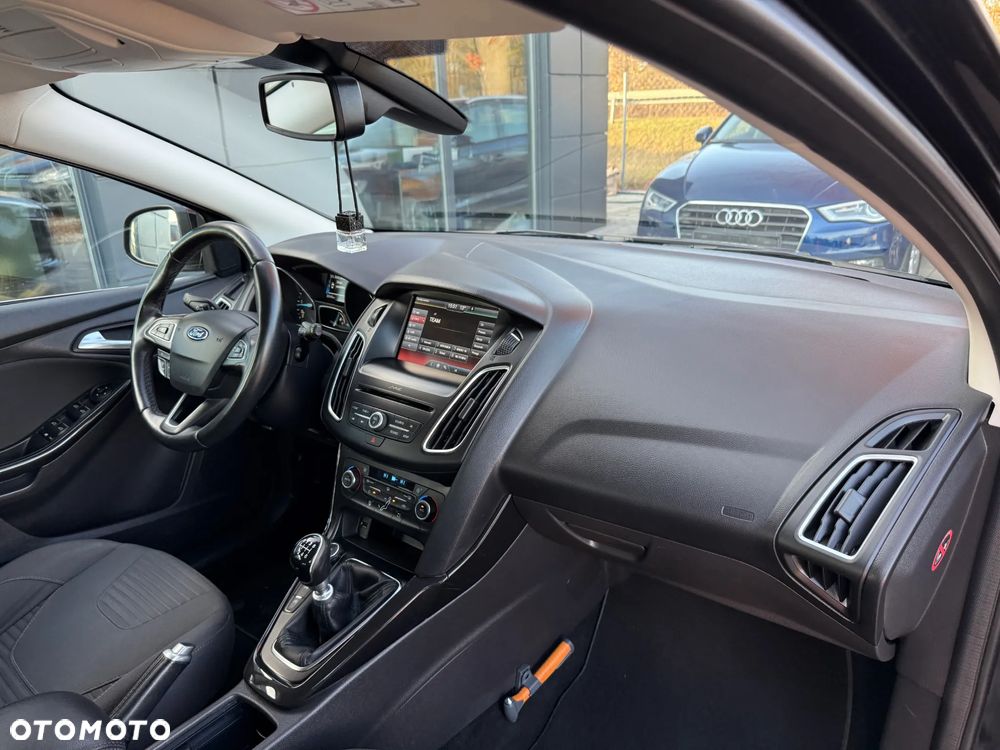 Ford Focus 2.0 TDCi Titanium ASS - 7