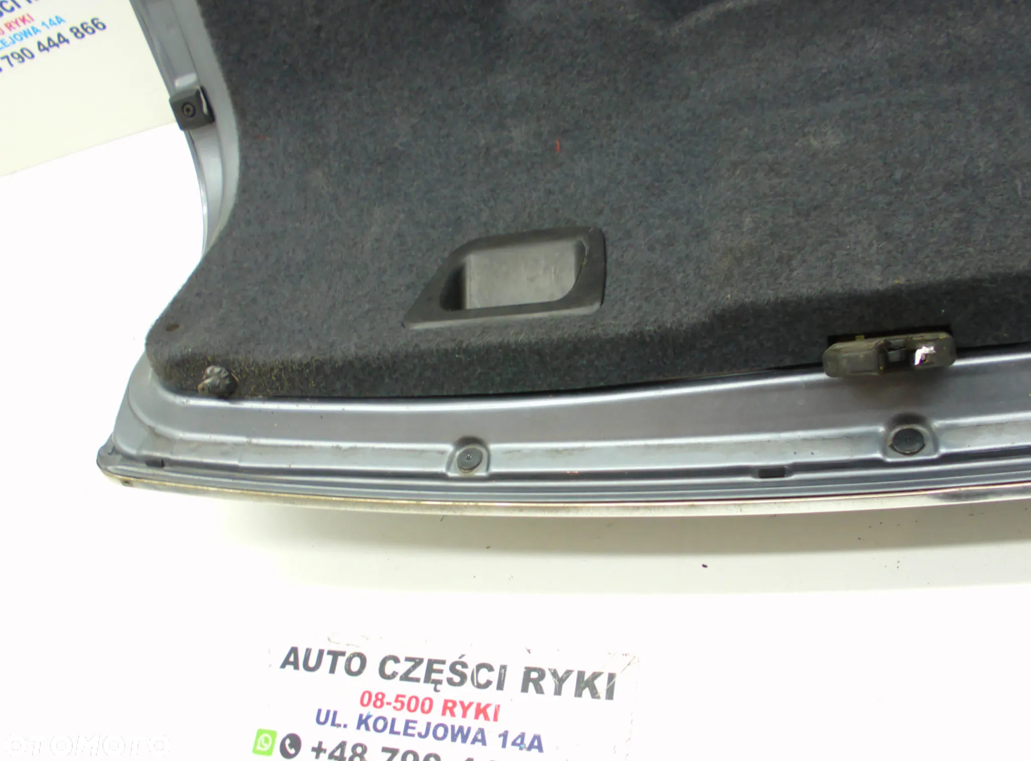 Audi A6 C5 sedan Kapa bagażnika  LY7L - 7