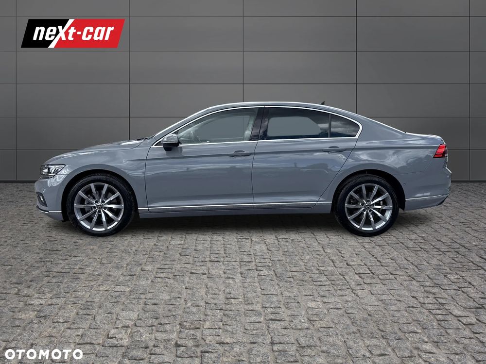 Volkswagen Passat 2.0 TSI Elegance DSG - 2