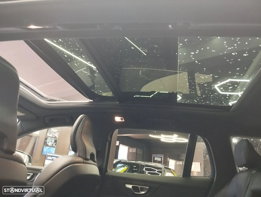 Volvo V60 2.0 D4 Momentum Plus - 17