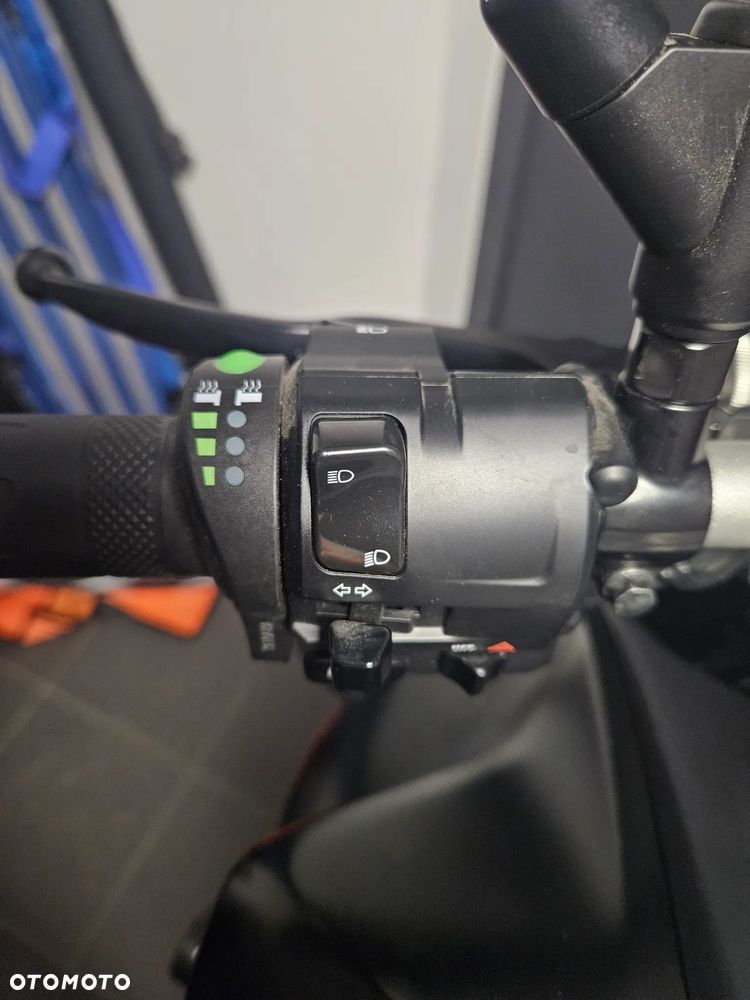 Yamaha MT - 5
