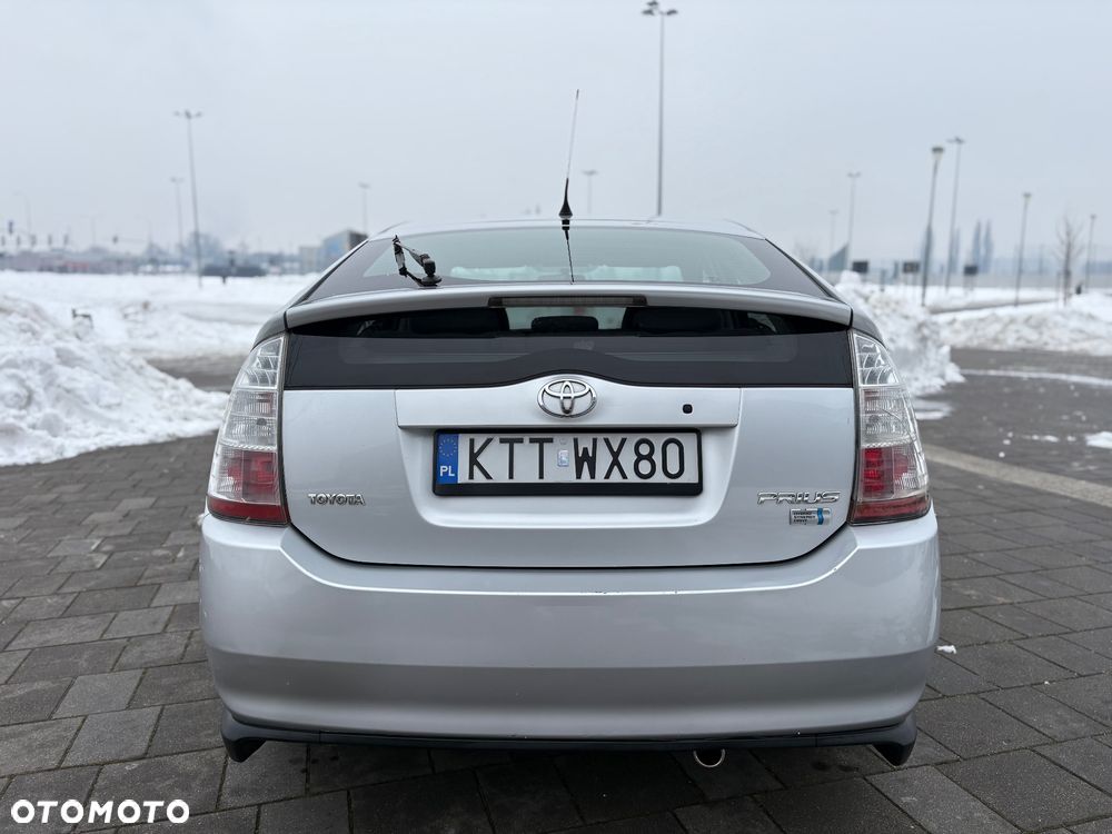 Toyota Prius 1.5 VVT-i Sol - 6