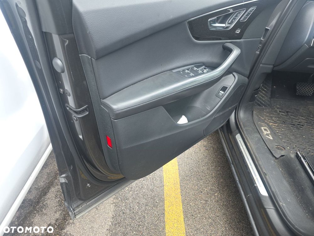 Audi Q7 - 15