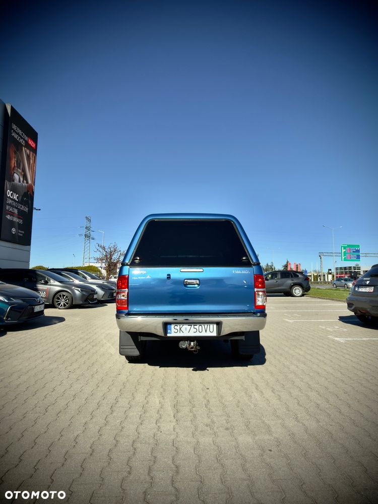 Toyota Hilux 3.0 D-4D SR5 - 5